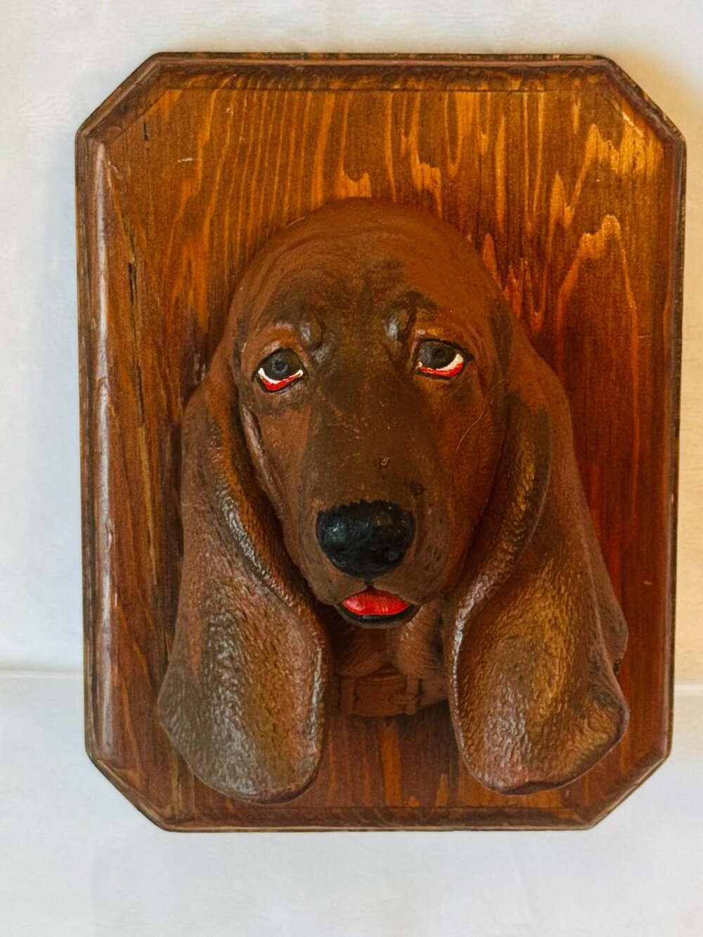 Basset Hound Bossons Chalkware Head Figure Wood Plaque 1968 England Brown Dog